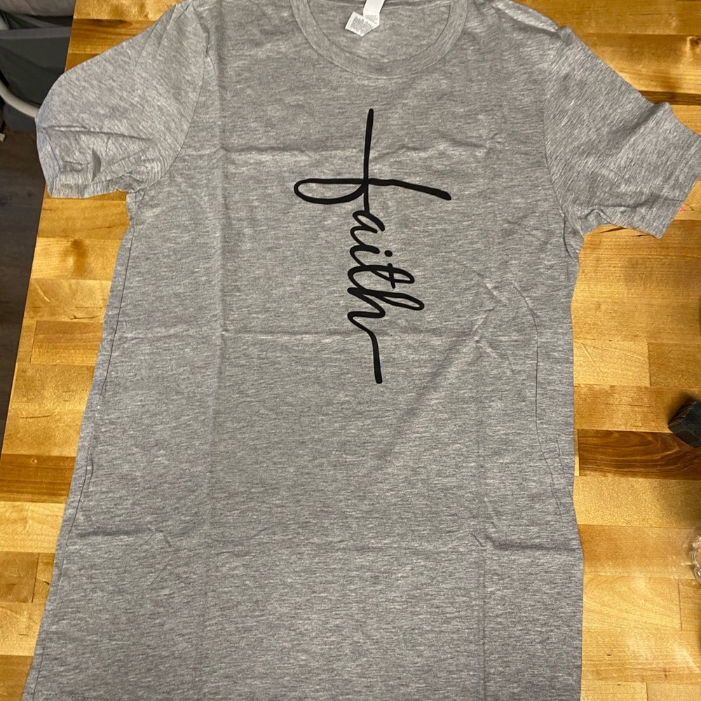 Faith tee